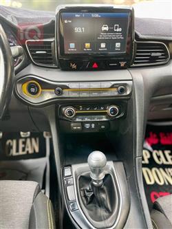 هیۆندای ڤیلۆستەر